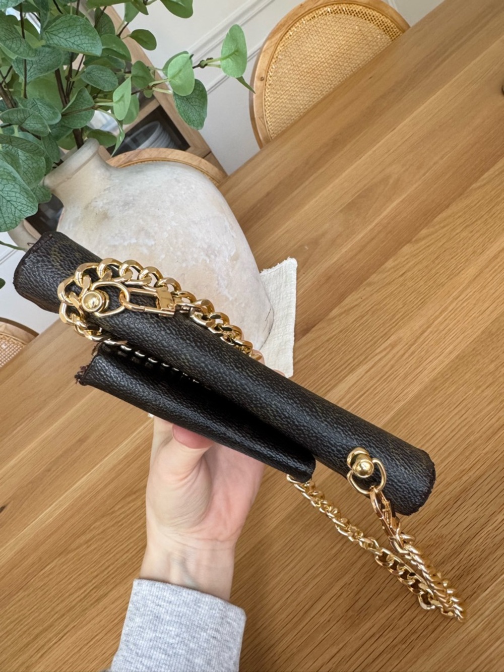 ✅AUTH✅SET OF LOUIS VUITTON WALLET ON A CHAIN+KEYHOLDER - Picture 7 of 16